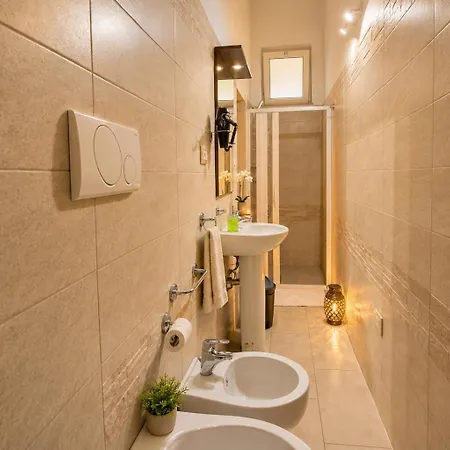 Tricase Home شقة *
